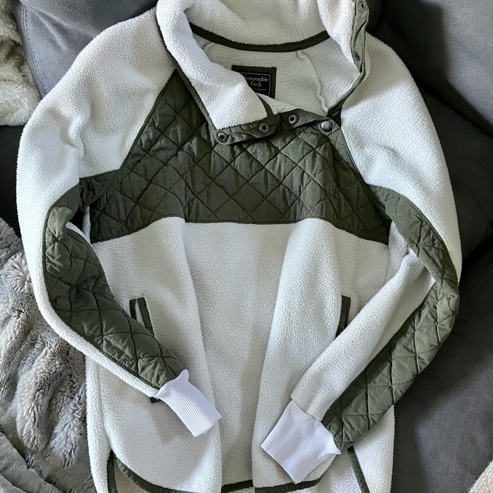 EUC. Abercrombie Asymmetrical Button-Up.